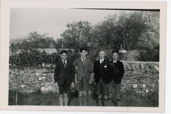 chs08898 CGS boys 1948.jpg