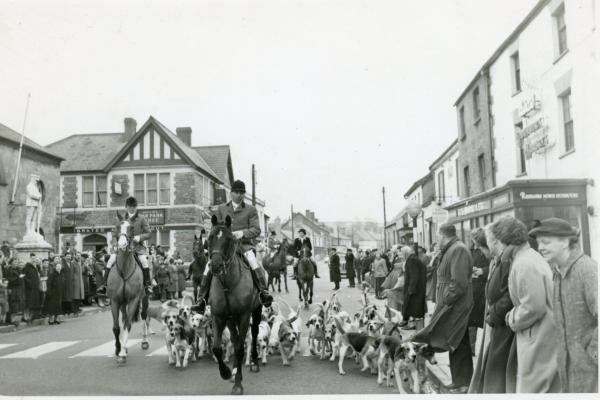 chs09148-2 Glamorgan hunt February 1958.jpg
