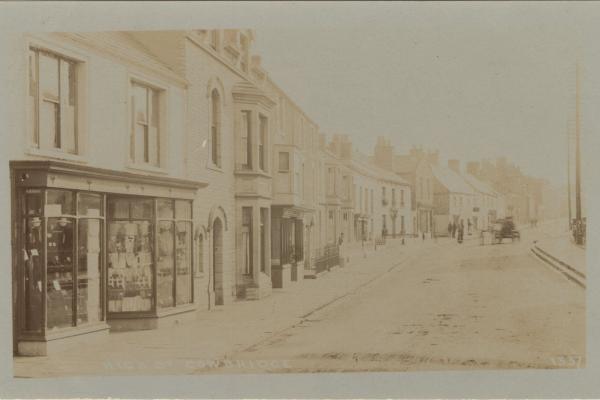 chs09199 Eastgate north side ca 1910.jpg