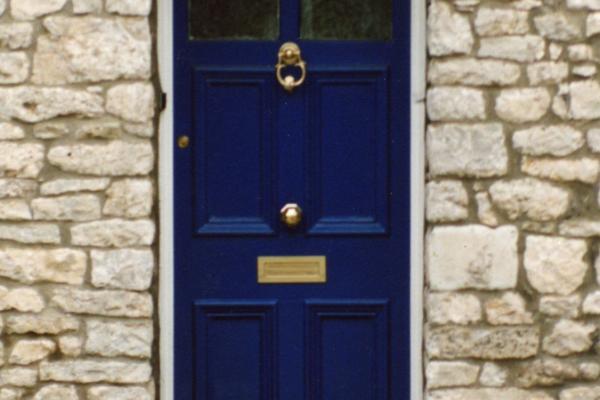 chs09368-2 x045 Eastgate north side doorways 1991.jpg