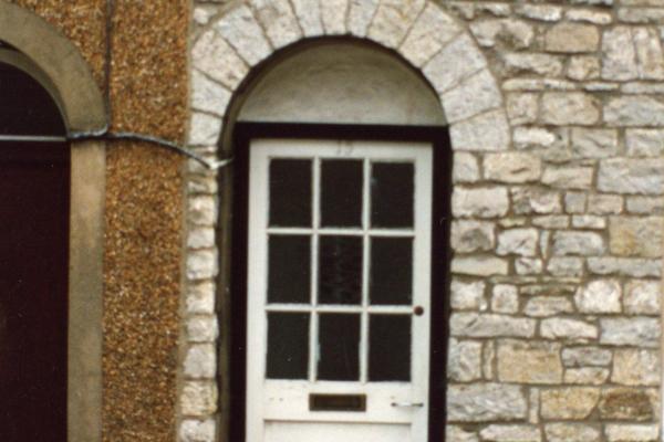 chs09368 x045 Eastgate north side doorways 1991.jpg