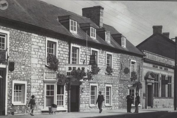 chs09379 Bear Hotel ca 1955.jpg