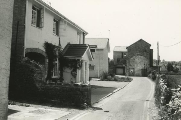 chs09424-5 x046 North Road 1981.jpg