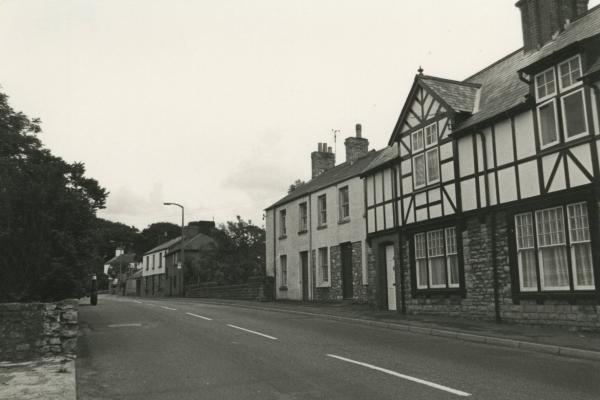 chs09431-2 x046 Cardiff Road 1981.jpg
