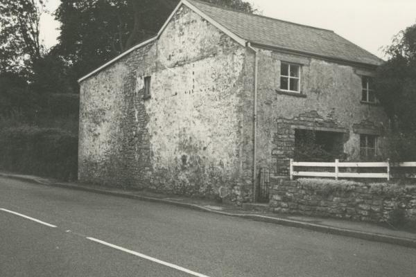 chs09431-3 x046 Cardiff Road 1981.jpg