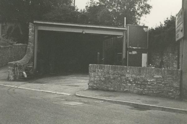 chs09431-4 x046 Cardiff Road 1981.jpg