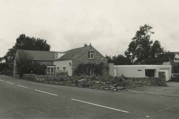 chs09431-6 x046 Cardiff Road 1981.jpg