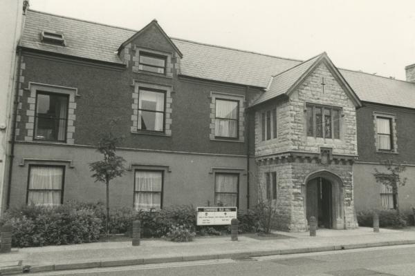 chs09475 x046 Old Hall High Street 1981.jpg