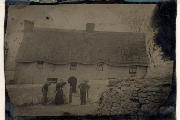 chs09507 Moss Cottage Llanblethian with White family.jpg