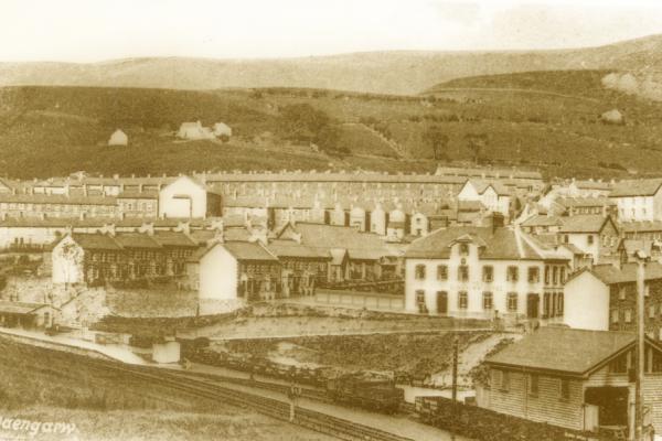 BG__000251.jpg