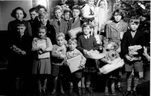 AN EARLY S.W.S CHILDREN'S CHRISTMAS PARTY