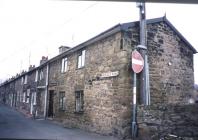 PADDOCK ROW, RUABON