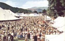 Llangollen. Yr Eisteddfod Ryngwladol