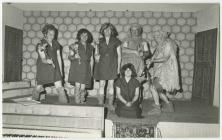 Canmlwyddiant Ysgol Gynradd Capel Cynon 1975