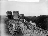 Cilgerran castle and Plas Coedmor