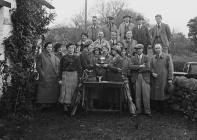 Group of golfers with trophy