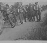 Workmen fixing Cefn Coch road, circa 1910s