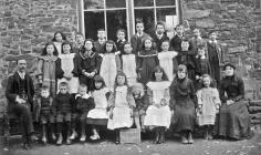 Ysgol Llanfihangel-y-Creuddyn 1906