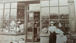 Shop in Ynysddu