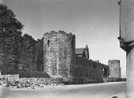  CAERNARFON TOWN WALL