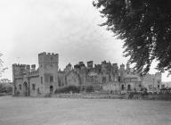  BRYNKINALLT HALL;BRYNCUNALLT, CHIRK