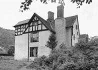  PLAS-YN-Y-PENTRE; PLAS-YN-PENTRE, TREVOR UCHAF...