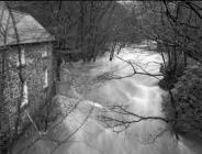 Ceinws in flood 2004. 9 images