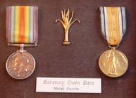 Medalau Goronwy Owen Rees, Bow Street, Y...