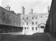  GLYNLLIFON MANSION, LLANDWROG