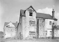  CADWGAN HALL; PLAS CADWGAN