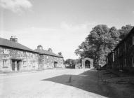  WYNNSTAY ESTATE HOUSES, PARK STREET, RUABON