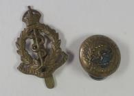 WW1 cap badge and button belonging to Daniel...
