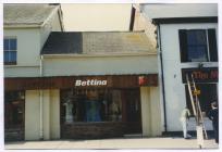 8 High St, Cowbridge 1999 