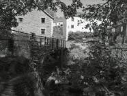 Footbridge over Afon Dulas,Ceinws /...