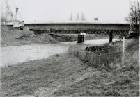 Adeiladu Pont y Cambrian, Y Drenewydd, 1992