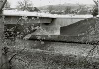 Pont y Cambrian, Y Drenewydd, yn croesi Afon...