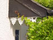 5 High St, Cowbridge - Victorian porch decoration 