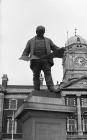 Statue of David Davies, Barry