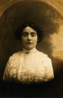 [portrait] Lone lady 1913