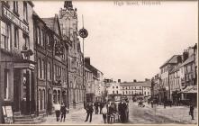 Holywell High Street with Red Lion etc. in 1910