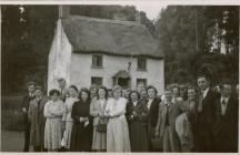 Llandilo chapel outing to St Fagans 1953