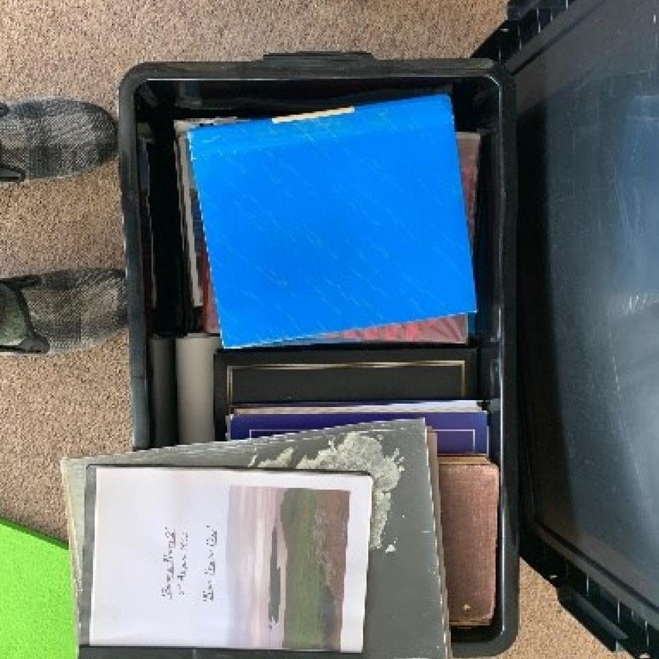 Material to be digitised